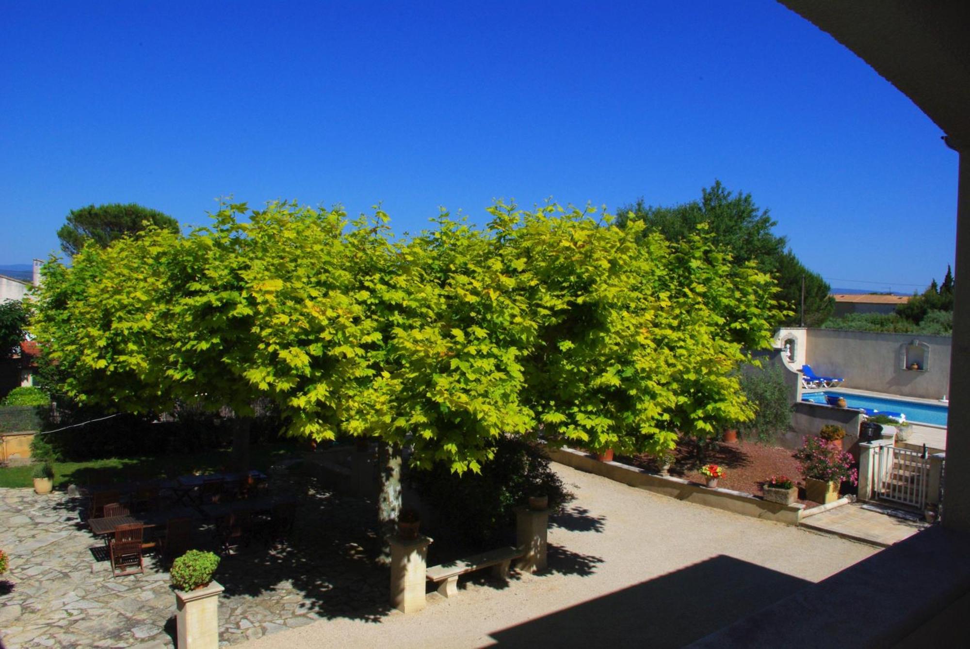 Le Mas De L'Amandier Saint-Saturnin-lès-Avignon Εξωτερικό φωτογραφία