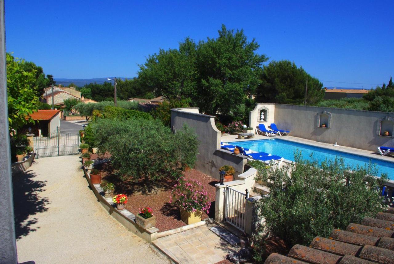 Le Mas De L'Amandier Saint-Saturnin-lès-Avignon Δωμάτιο φωτογραφία
